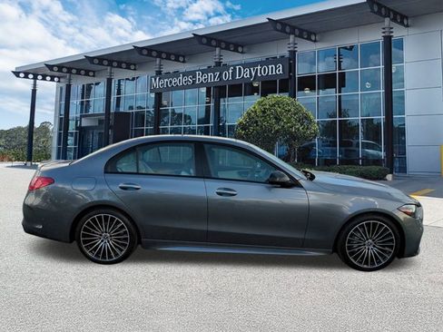 Used 2025 Mercedes-Benz C 300 Sedan image 3