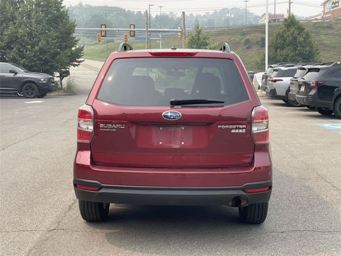 Used 2015 Subaru Forester 2.5i Premium w/ All-Weather Package AWD/4WD image 4