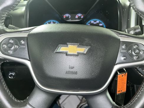 Used 2022 Chevrolet Colorado LT w/ Fleet Safety Package image 16