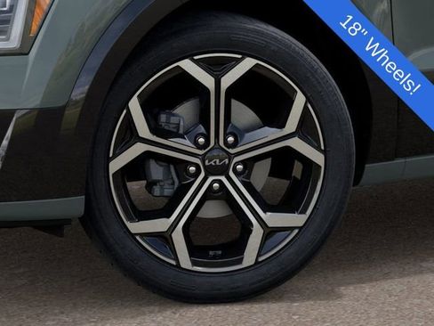 New 2026 Kia Niro SX Touring FWD image 9