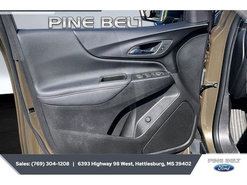 Used 2024 Chevrolet Equinox RS FWD image 18