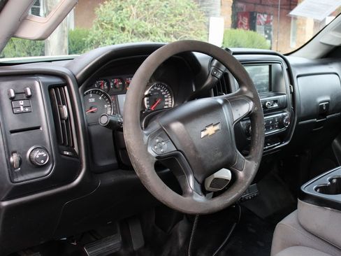Used 2017 Chevrolet Silverado 2500 W/T image 19