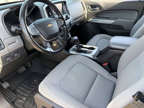 Used 2018 Chevrolet Colorado LT w/ LT Convenience Package AWD/4WD image 19