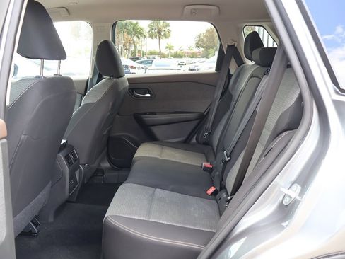 Used 2023 Nissan Rogue SV image 33