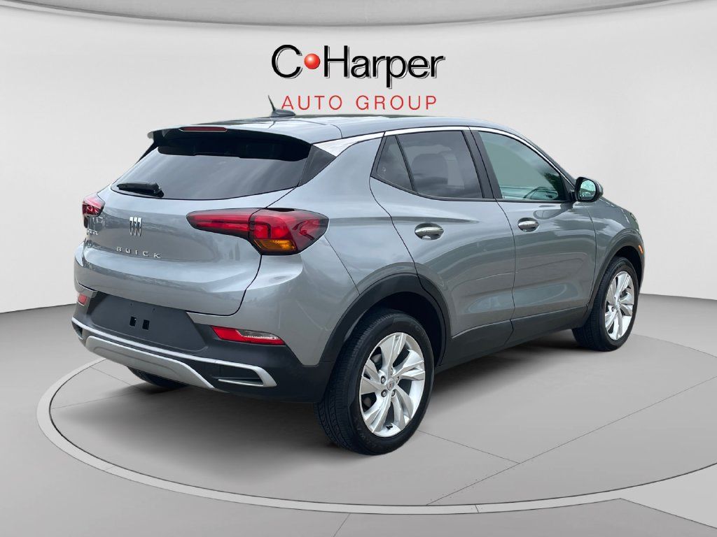 Used 2024 Buick Encore GX Preferred w/ Comfort Package AWD/4WD image 3