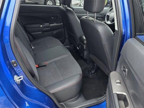 Used 2025 Mitsubishi Outlander Sport SE image 7