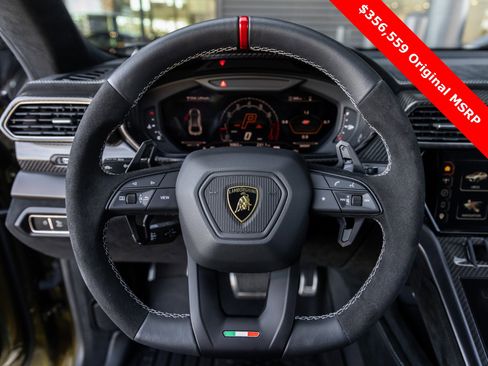 Used 2024 Lamborghini Urus Performante image 41
