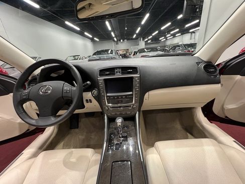 Used 2010 Lexus IS 350C image 32