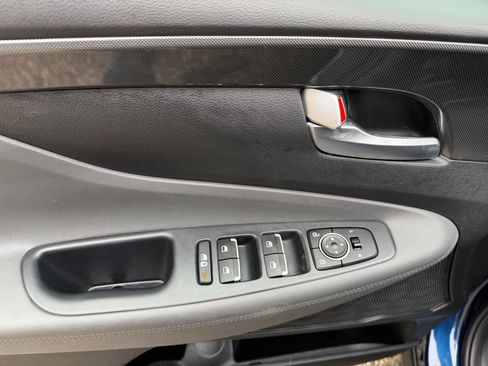 Used 2023 Hyundai Santa Fe SE image 12