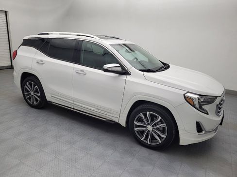 Used 2019 GMC Terrain Denali w/ Driver Alert Package II FWD image 11