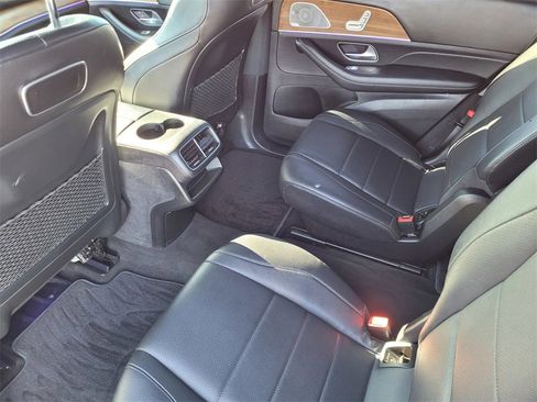 Used 2020 Mercedes-Benz GLS 450 4MATIC image 11