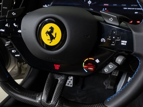 Used 2025 Ferrari 12Cilindri image 33