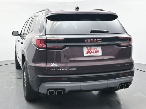 Used 2025 GMC Acadia Elevation image 27