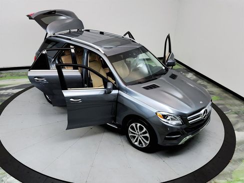 Used 2018 Mercedes-Benz GLE 350 image 39