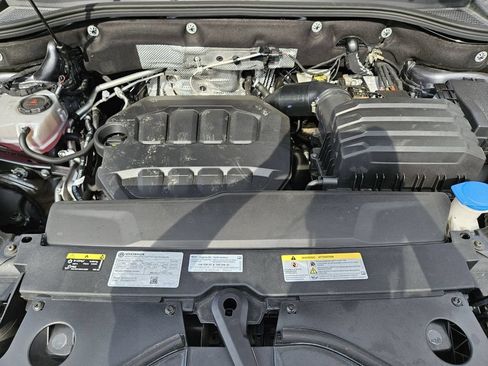 Used 2024 Volkswagen Atlas SE FWD image 23
