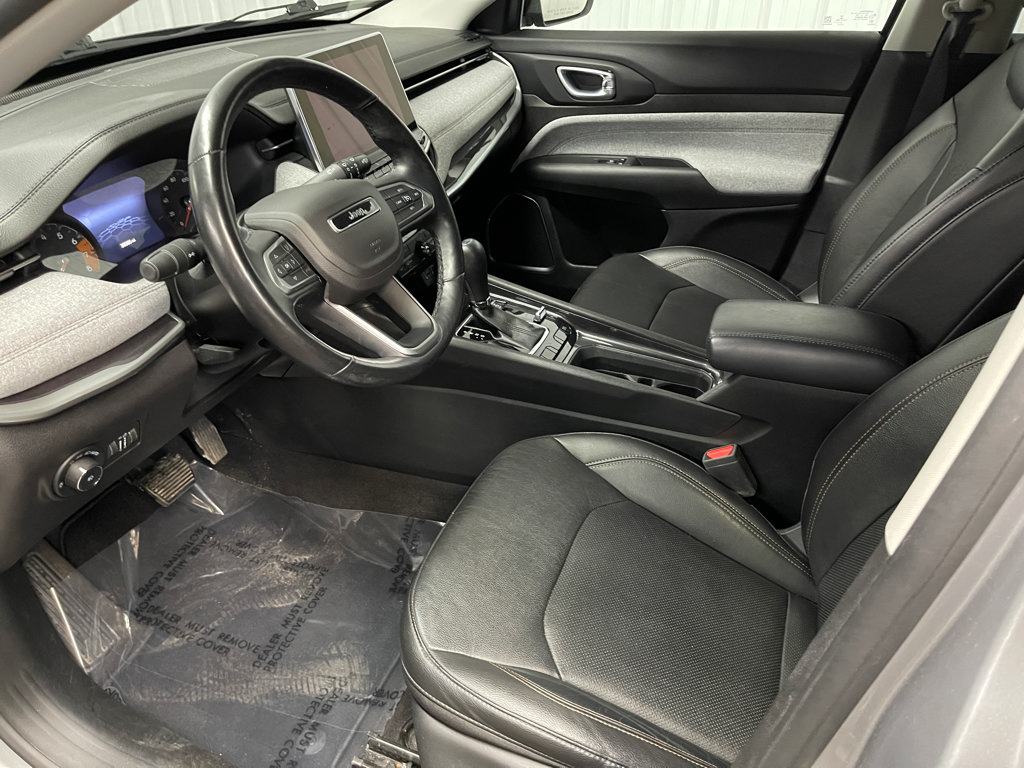 Used 2022 Jeep Compass 4WD image 14