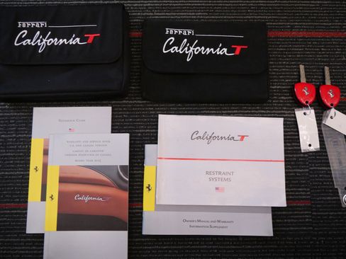 Used 2015 Ferrari California T RWD image 21