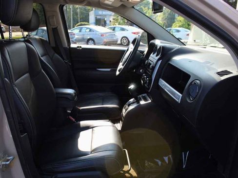 Used 2016 Jeep Compass High Altitude image 27