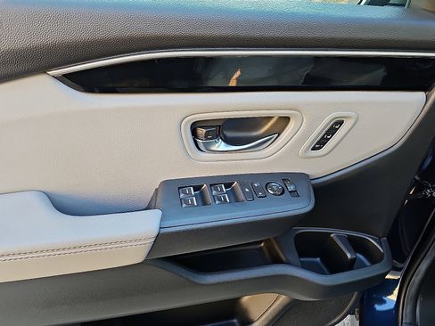 Used 2023 Honda Pilot Touring image 15