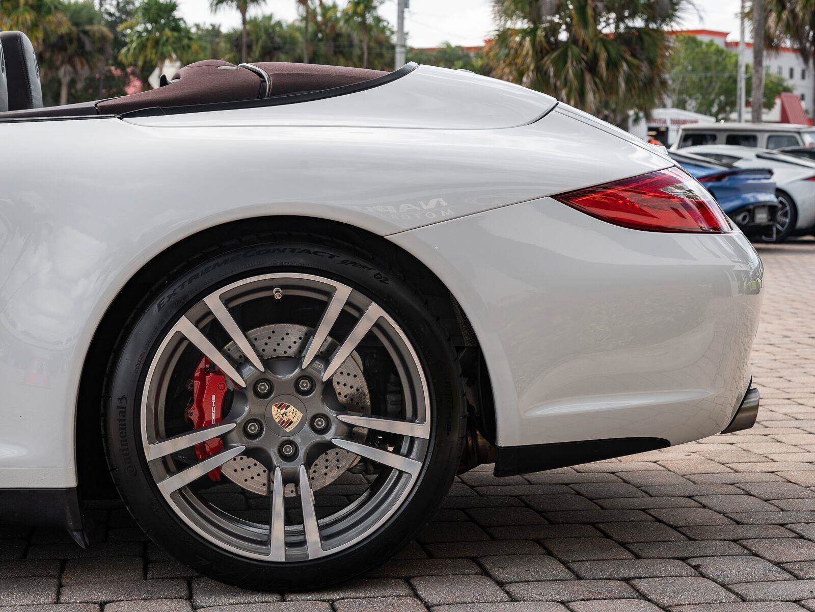 Used 2011 Porsche 911 Carrera 4S AWD/4WD image 40