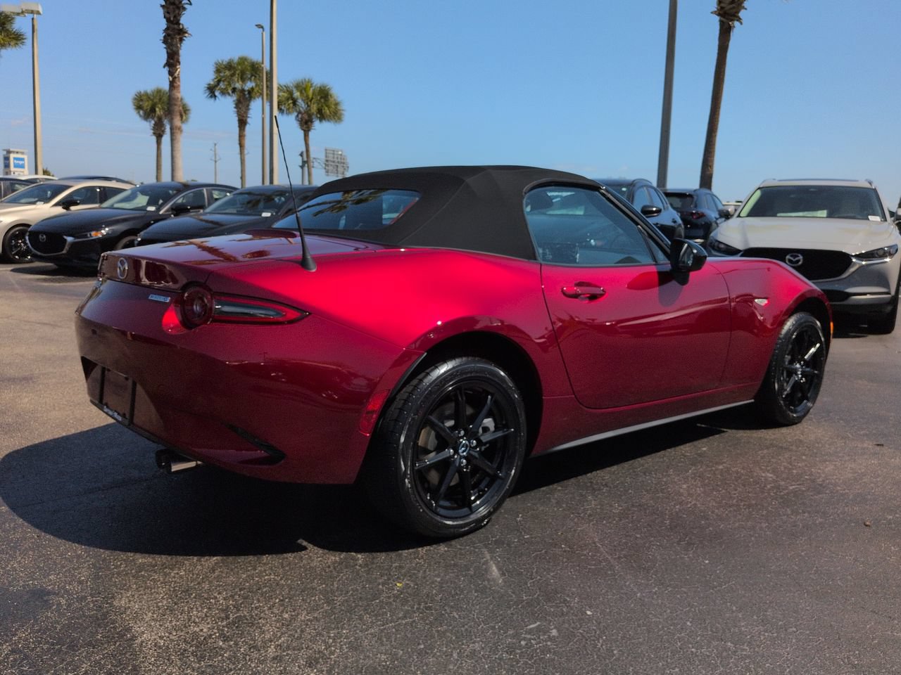 Used 2026 MAZDA MX-5 Miata Sport w/ Interior Package RWD image 4