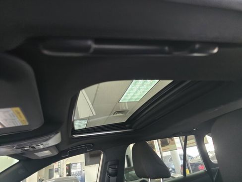 Used 2021 Toyota RAV4 SE w/ Weather & Moonroof Package AWD/4WD image 27