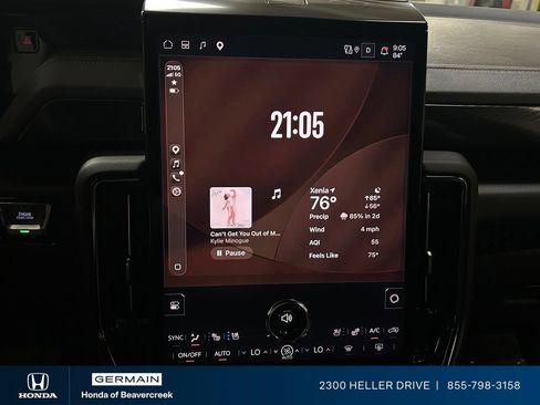 Used 2025 GMC Yukon AT4 AWD/4WD image 22