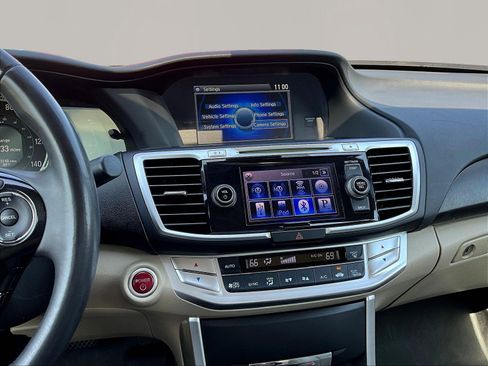 Used 2014 Honda Accord EX-L image 9