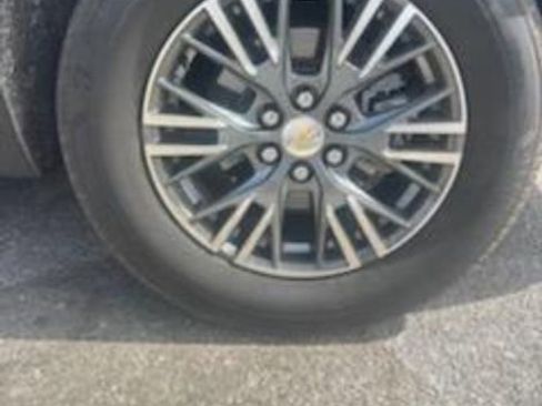 Used 2024 Chevrolet Traverse LT image 6