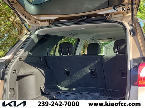 Used 2019 Chevrolet Equinox LS image 10