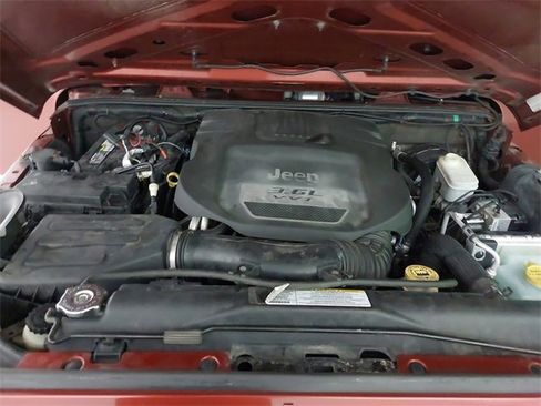 Used 2012 Jeep Wrangler Unlimited Sport image 26