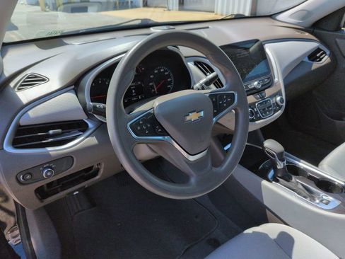 Used 2024 Chevrolet Malibu LT FWD image 30