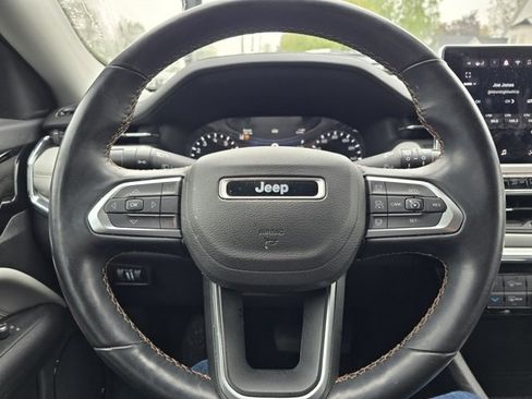 Used 2022 Jeep Compass Limited image 33