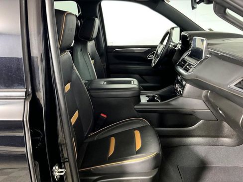 Used 2023 GMC Yukon AT4 w/ AT4 Premium Plus Package image 6
