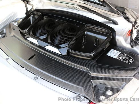 Used 2018 Porsche 911 GT3 w/ Sport Chrono Package RWD image 11
