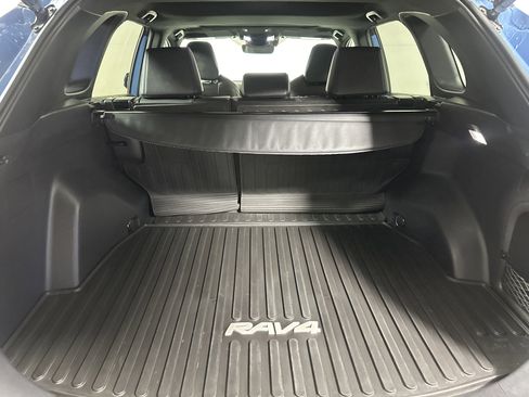 Used 2022 Toyota RAV4 XSE w/ XSE Grade Weather Package AWD/4WD image 25
