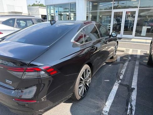 Used 2025 Honda Accord Touring image 28