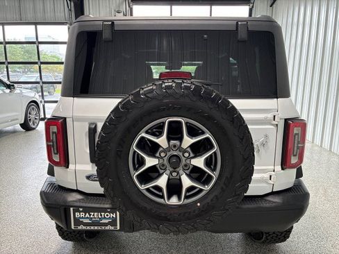 Used 2023 Ford Bronco Badlands AWD/4WD image 6