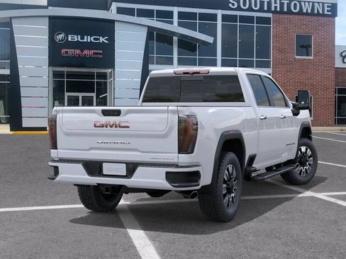 New 2026 GMC Sierra 3500 Denali w/ Denali Reserve Package AWD/4WD image 4
