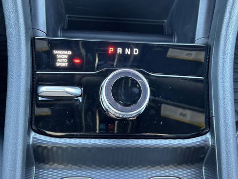 New 2025 Jeep Grand Cherokee L Limited AWD/4WD image 9
