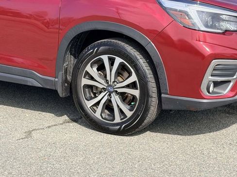 Used 2021 Subaru Forester Limited image 9
