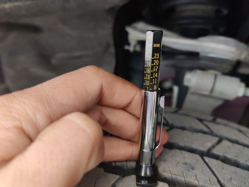 Used 2023 Jeep Grand Cherokee Limited image 31