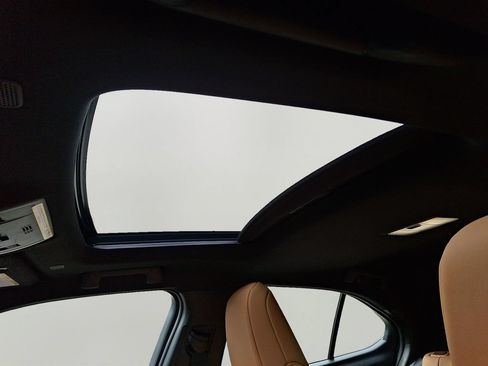 Used 2024 Lexus UX 250h AWD w/ Premium Package image 15