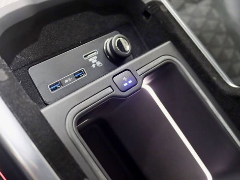 Used 2020 Land Rover Range Rover Sport SVR AWD/4WD image 32