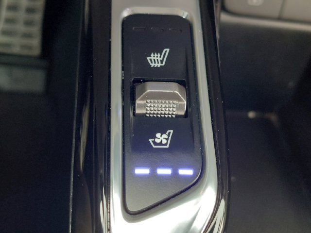 Used 2023 Kia Sorento SX Prestige AWD/4WD image 16