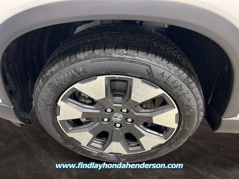 Used 2026 Honda Pilot Touring image 11