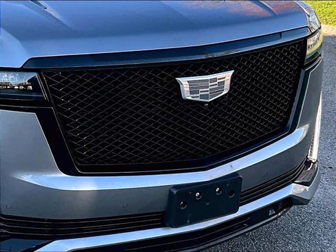 Used 2021 Cadillac Escalade Sport Platinum w/ Heavy-Duty Trailer Package image 32