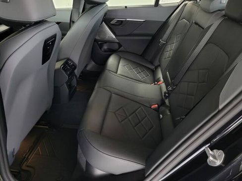 Certified 2025 BMW 530i image 33