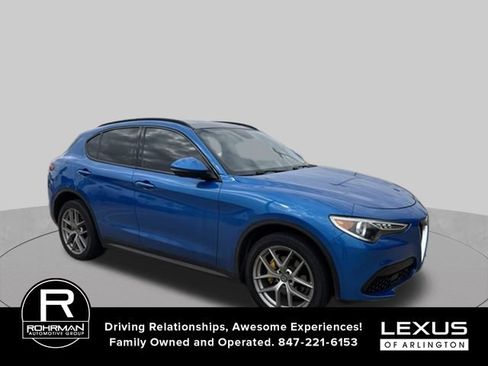 Used 2018 Alfa Romeo Stelvio Ti Sport AWD/4WD image 3