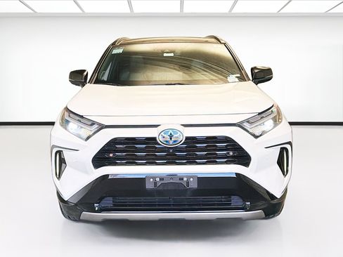 Used 2023 Toyota RAV4 XSE AWD/4WD image 2